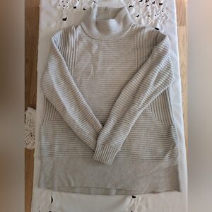 Athleta - 100% Merino Wool - Ribbed Turtleneck Sweater - Oatmeal - Size M